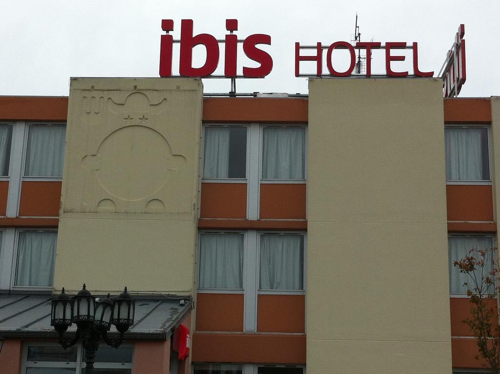 Ibis Laon Hotel Exterior photo